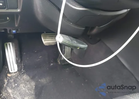 2009 Infiniti G37 Journey z USA, uszkodzony, nr VIN JNKCV61E59M010426